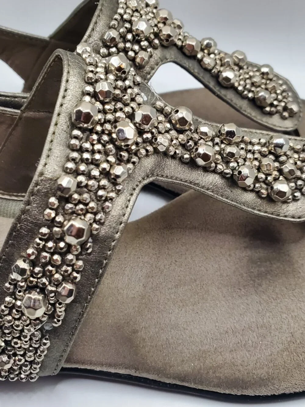 Aerosoles Silver Beaded Embellished Size 8 Thong Sandals
